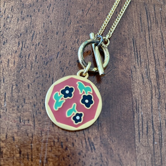 Madewell Enamel Daisy Coin Necklace Set (Rusty Torch) - Picture 6 of 11